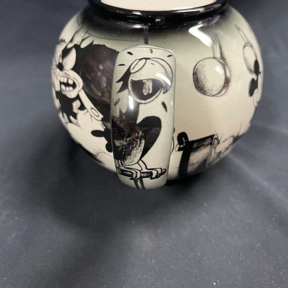 Disney Showcase Collection Teapot Cardew Design Steamboat Willie Tea Coffee - Picture 6 of 10